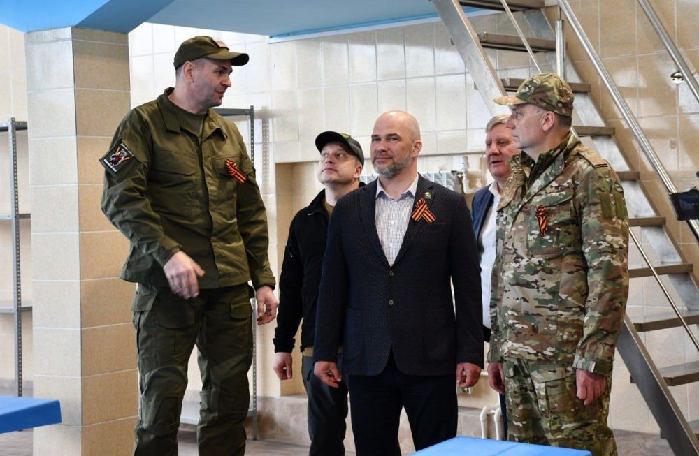 Сергей Желновач: С большим интересом и пристальным вниманием к сделанному посетили гости восстановленный и подготовленный к открытию ФСК «Локомотив» Сергей Желновач: С большим интересом и пристальным вниманием к сделанному посетили гости восстановленный и подготовленный к открытию ФСК «Локомотив»