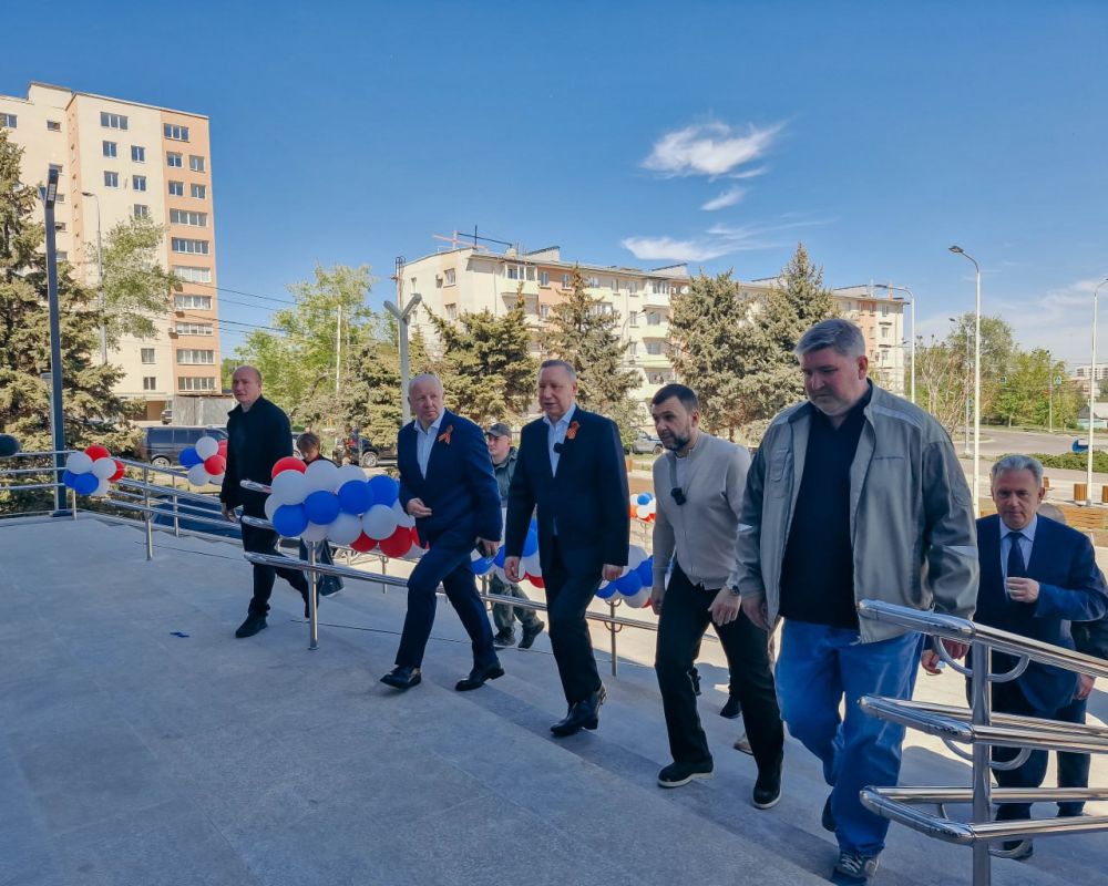 Кинотеатр «Комсомолец» на проспекте Нахимова в Мариуполе уже сегодня становится больше, чем просто местом для кинопоказов Кинотеатр «Комсомолец» на проспекте Нахимова в Мариуполе уже сегодня становится больше, чем просто местом для кинопоказов