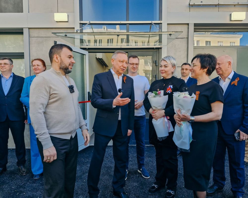 Петербург продолжает восстанавливать здравоохранение Мариуполя Петербург продолжает восстанавливать здравоохранение Мариуполя
