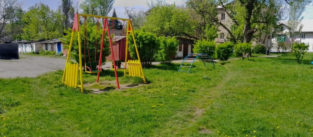 Игорь Мартынов: По поручению Главы Донецкой Народной Республики Дениса Пушилина городской округ Енакиево продолжает благоустраивать детские игровые и спортивные инфраструктуры Игорь Мартынов: По поручению Главы Донецкой Народной Республики Дениса Пушилина городской округ Енакиево продолжает благоустраивать детские игровые и спортивные инфраструктуры