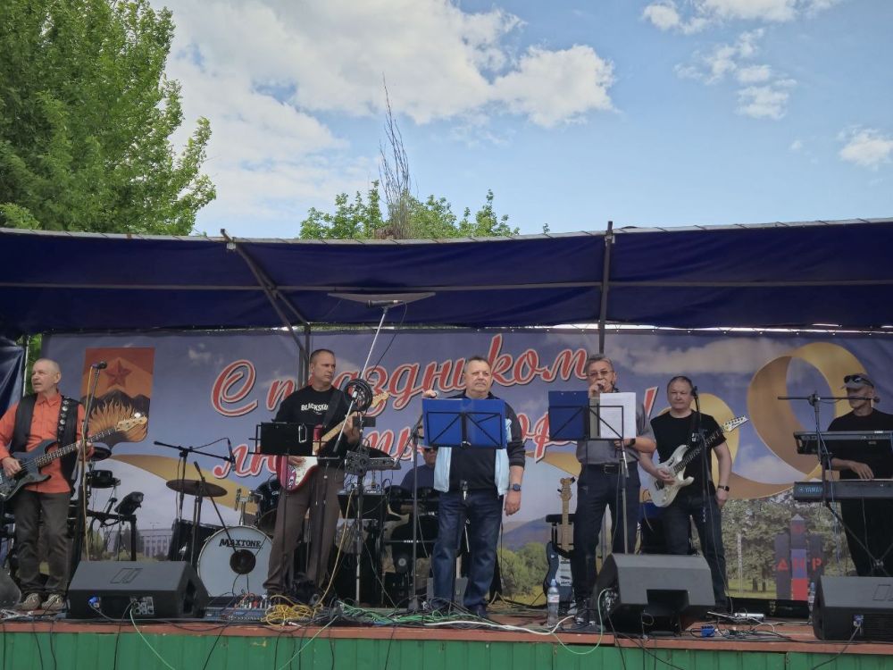 Александр Шатов: Для жителей Шахтерска провели рок-концерт Александр Шатов: Для жителей Шахтерска провели рок-концерт
