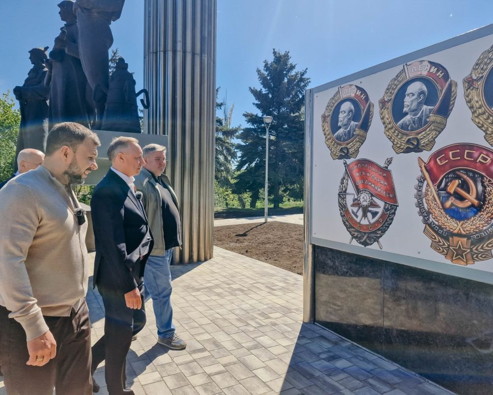 Кинотеатр «Комсомолец» на проспекте Нахимова в Мариуполе уже сегодня становится больше, чем просто местом для кинопоказов Кинотеатр «Комсомолец» на проспекте Нахимова в Мариуполе уже сегодня становится больше, чем просто местом для кинопоказов
