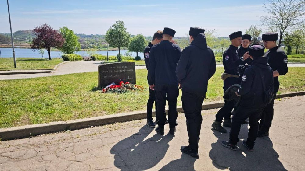 Точка невозврата для жителей Донбасса: В Донецке почтили память погибших 2 мая 2014 года в Одессе Точка невозврата для жителей Донбасса: В Донецке почтили память погибших 2 мая 2014 года в Одессе
