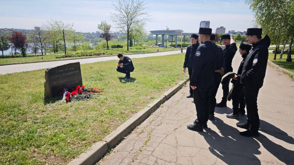 Точка невозврата для жителей Донбасса: В Донецке почтили память погибших 2 мая 2014 года в Одессе Точка невозврата для жителей Донбасса: В Донецке почтили память погибших 2 мая 2014 года в Одессе
