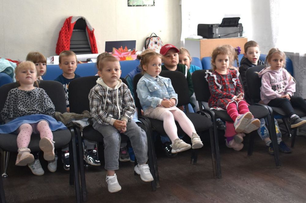 В учреждениях культуры Новоазовского муниципального округа прошли разнообразные мероприятия, посвящённые Первомаю В учреждениях культуры Новоазовского муниципального округа прошли разнообразные мероприятия, посвящённые Первомаю