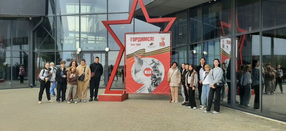 Школьники Ждановки посетили «Самбекские высоты» Школьники Ждановки посетили «Самбекские высоты»