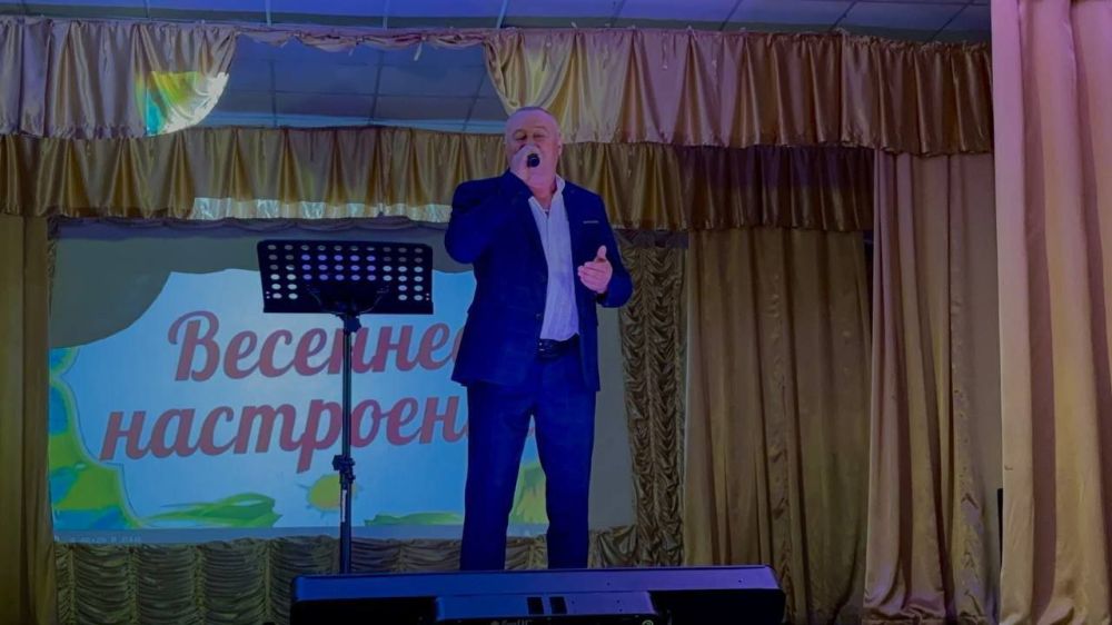 Весеннее настроение в Ялте Весеннее настроение в Ялте