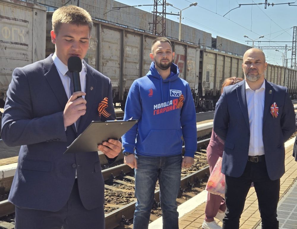 4 мая в городе Дебальцево прошёл Вальс Победы, приуроченный к знаменательной дате — 80-летию Победы в Великой Отечественной войне 4 мая в городе Дебальцево прошёл Вальс Победы, приуроченный к знаменательной дате — 80-летию Победы в Великой Отечественной войне