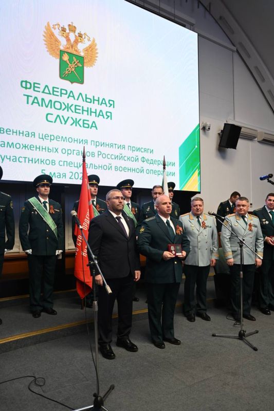 В ФТС России проходят мероприятия, посвящённые 80-летию Победы в Великой Отечественной войне В ФТС России проходят мероприятия, посвящённые 80-летию Победы в Великой Отечественной войне