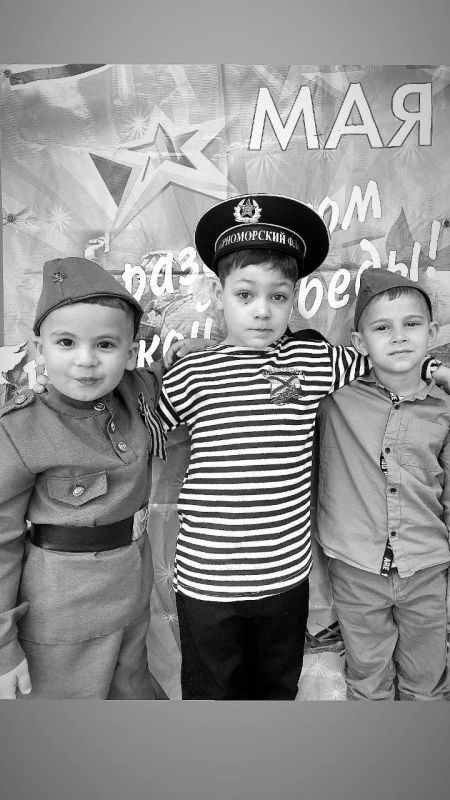 В преддверии 9 Мая, Великого праздника для нашего народа, в ГКДОУ "Володарский детский сад №1 "Солнышко" стартовал фотомарафон "Мы памяти этой верны" В преддверии 9 Мая, Великого праздника для нашего народа, в ГКДОУ "Володарский детский сад №1 "Солнышко" стартовал фотомарафон "Мы памяти этой верны"