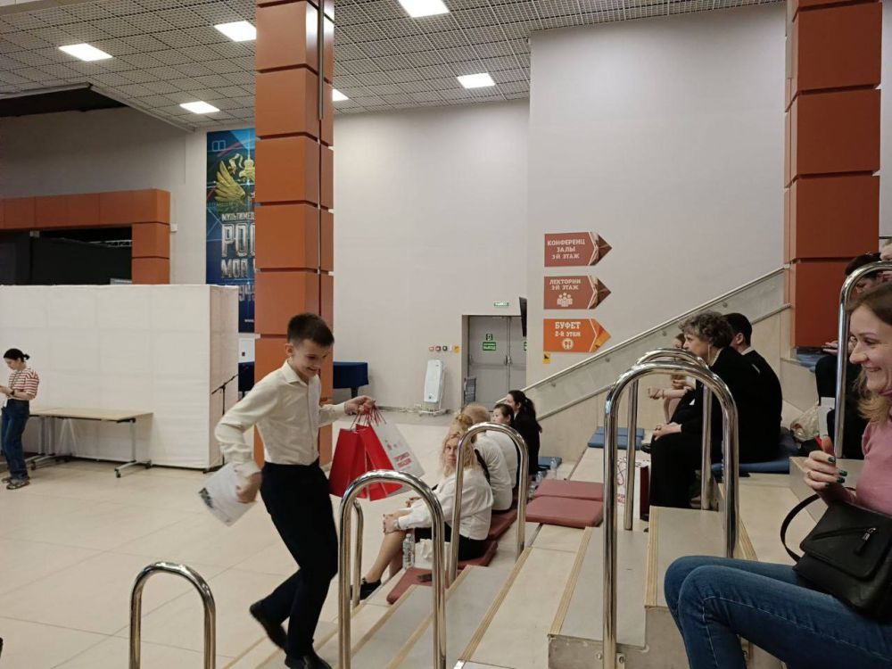 Школьник из Донецка победил в международном конкурсе видеороликов «Юности – военная пора»! Школьник из Донецка победил в международном конкурсе видеороликов «Юности – военная пора»!