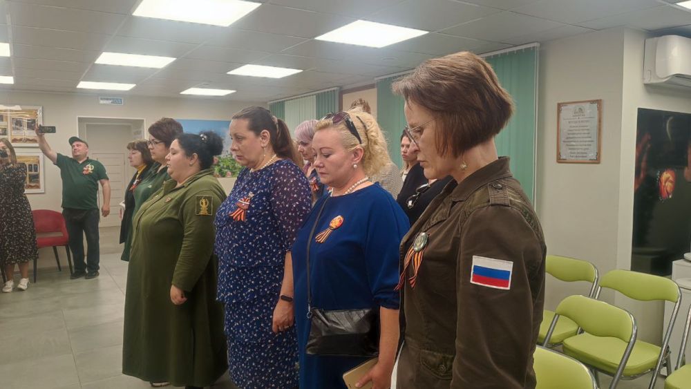 В преддверии Дня Великой Победы в Донецке открылась тематическая фотовыставка «Связь поколений от А до Я» В преддверии Дня Великой Победы в Донецке открылась тематическая фотовыставка «Связь поколений от А до Я»