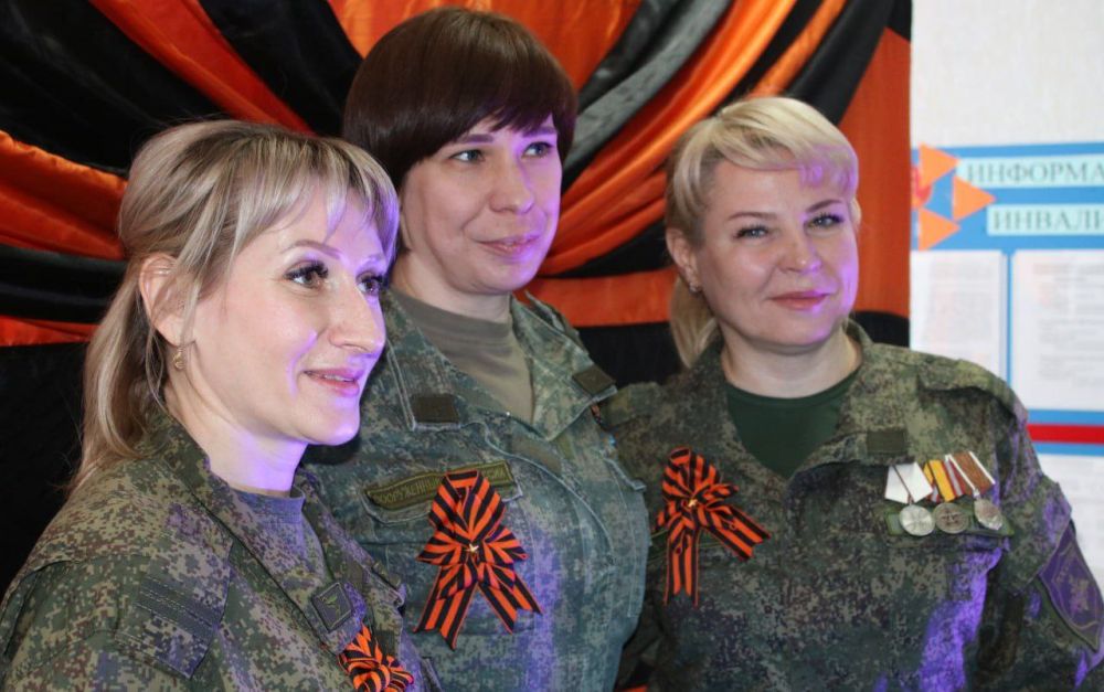 Сергей Желновач: Вальс Победы. В преддверии одного из самых главных праздников нашей страны – Дня Великой Победы – в женском клубе «Вектор жизни – работа для СВОих» состоялся праздничный концерт, посвященный 80-летию Победы... Сергей Желновач: Вальс Победы. В преддверии одного из самых главных праздников нашей страны – Дня Великой Победы – в женском клубе «Вектор жизни – работа для СВОих» состоялся праздничный концерт, посвященный 80-летию Победы...