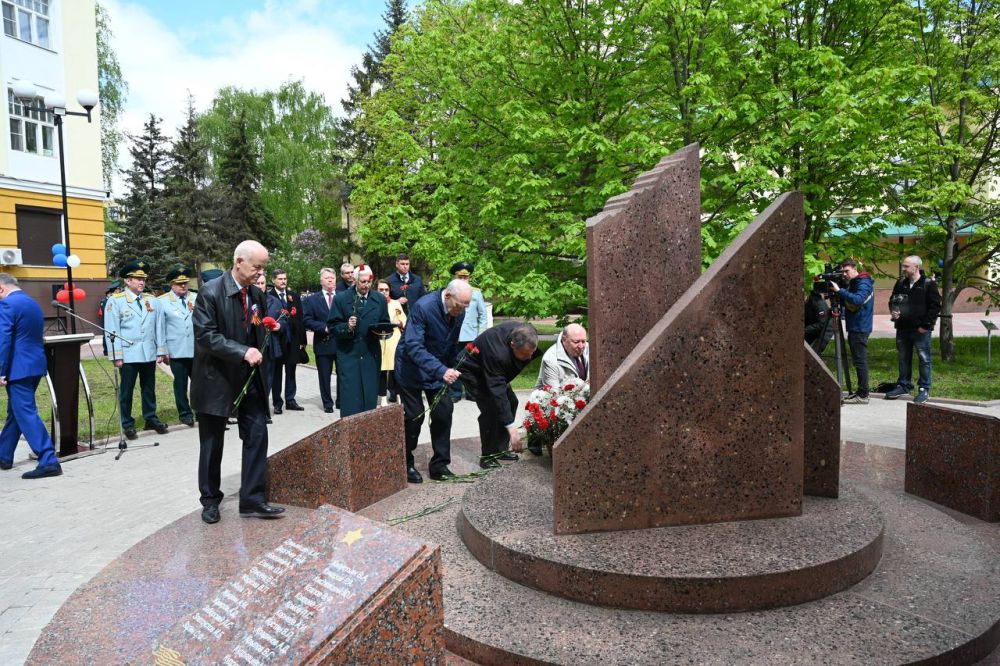 В ФТС России проходят мероприятия, посвящённые 80-летию Победы в Великой Отечественной войне В ФТС России проходят мероприятия, посвящённые 80-летию Победы в Великой Отечественной войне