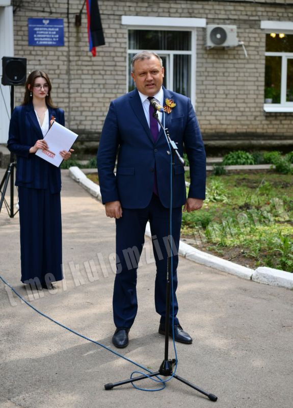 Алексей Кулемзин: Сегодня на территории городской больницы № 9 открыли памятный знак, посвящённый медицинским работникам, погибшим в годы Великой Отечественной войны Алексей Кулемзин: Сегодня на территории городской больницы № 9 открыли памятный знак, посвящённый медицинским работникам, погибшим в годы Великой Отечественной войны