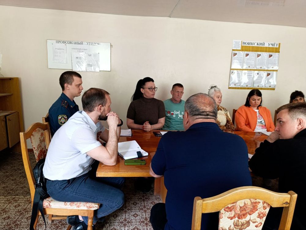 Встречи с трудовым коллективом в Ленинском районе города Донецка продолжаются Встречи с трудовым коллективом в Ленинском районе города Донецка продолжаются