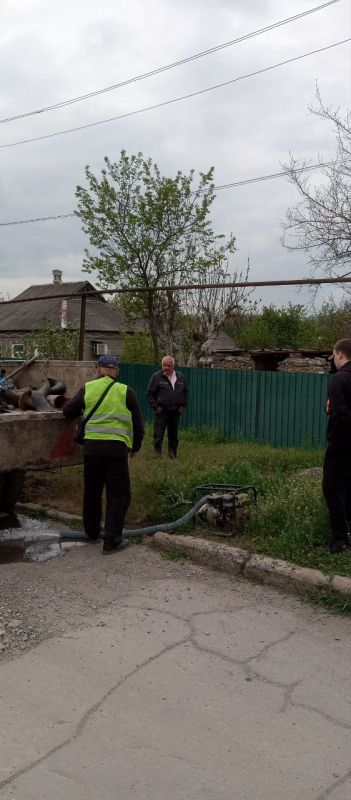 Аварийная бригада Республики Бурятия продолжает устранять неполадки в Старобешевском округе Аварийная бригада Республики Бурятия продолжает устранять неполадки в Старобешевском округе
