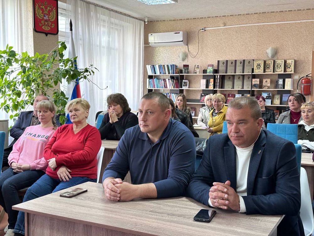 В Иловайске жителям представили обновленную концепцию благоустройства Парка культуры и отдыха В Иловайске жителям представили обновленную концепцию благоустройства Парка культуры и отдыха