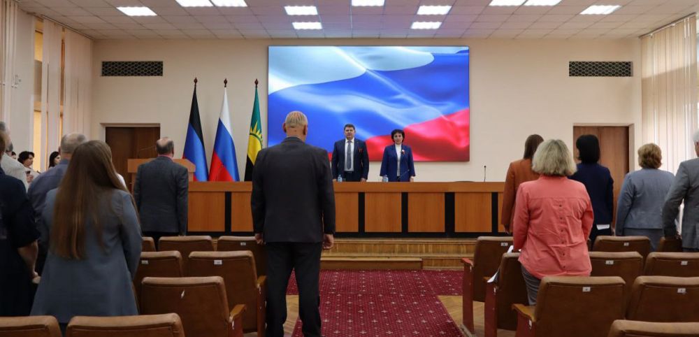 Валентина Харлашка: Сегодня, 06.05.2025, провела 49 внеочередное заседание Макеевского городского совета Донецкой Народной Республики первого созыва Валентина Харлашка: Сегодня, 06.05.2025, провела 49 внеочередное заседание Макеевского городского совета Донецкой Народной Республики первого созыва