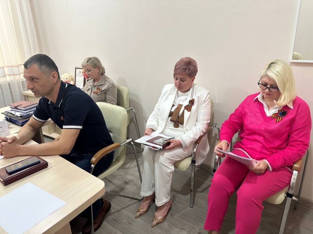Роман Конев: Состоялись заседания постоянных комитетов Горловского городского совета Донецкой Народной Республики первого созыва Роман Конев: Состоялись заседания постоянных комитетов Горловского городского совета Донецкой Народной Республики первого созыва