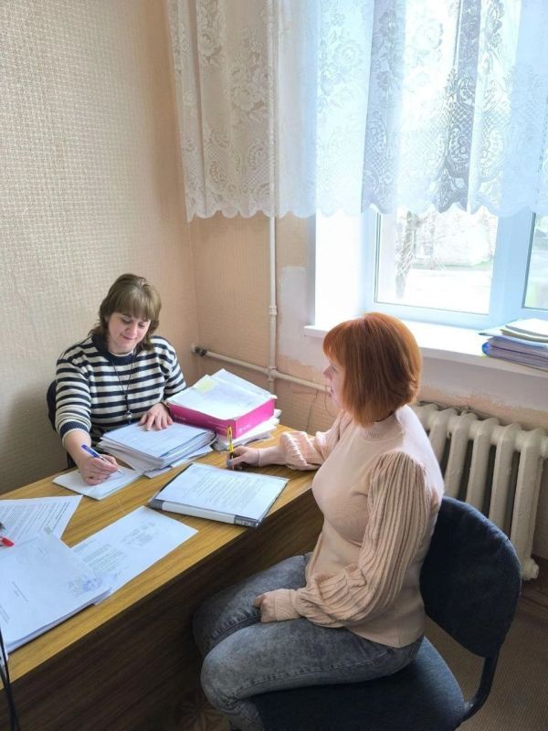 Государственным инспектором труда проведены профвизиты для администраций ГБОУ «Средняя школа № 1 городского округа Харцызск» и МБУ «Харцызский городской центр физического здоровья населения «Спорт для всех» по актуальным... Государственным инспектором труда проведены профвизиты для администраций ГБОУ «Средняя школа № 1 городского округа Харцызск» и МБУ «Харцызский городской центр физического здоровья населения «Спорт для всех» по актуальным...