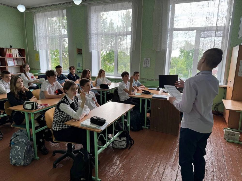 Интернет стал неотъемлемой частью нашей жизни Интернет стал неотъемлемой частью нашей жизни