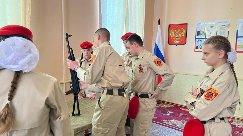 Юнармейцы Кировского приняли участие в патриотическом мероприятии к 80-летию Победы Юнармейцы Кировского приняли участие в патриотическом мероприятии к 80-летию Победы