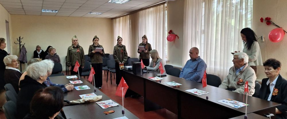 6 мая по партийному проекту «Старшее поколение» ВПП «Единая Россия» в Управе Советского внутригородского района состоялась встреча с активом организации ветеранов района 6 мая по партийному проекту «Старшее поколение» ВПП «Единая Россия» в Управе Советского внутригородского района состоялась встреча с активом организации ветеранов района