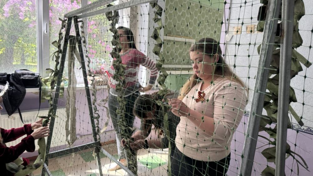 Славному подвигу нет забвенья Славному подвигу нет забвенья