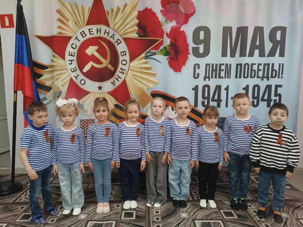 В преддверии празднования 80–ой годовщины со Дня Победы в ГКДОУ «Ялтинский детский сад «Красная шапочка» прошли торжественные утренники, посвящённые этой памятной дате В преддверии празднования 80–ой годовщины со Дня Победы в ГКДОУ «Ялтинский детский сад «Красная шапочка» прошли торжественные утренники, посвящённые этой памятной дате