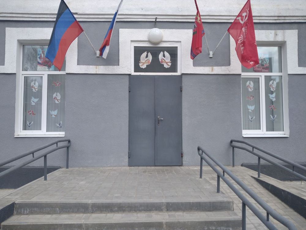 В преддверии 9 мая, приуроченного к 80-летию Победы, 6 мая 2025 года в МБУ "Рыбинский СДК" состоялась выставка рисунков и поделок под названием «Священный огонь Победы» В преддверии 9 мая, приуроченного к 80-летию Победы, 6 мая 2025 года в МБУ "Рыбинский СДК" состоялась выставка рисунков и поделок под названием «Священный огонь Победы»