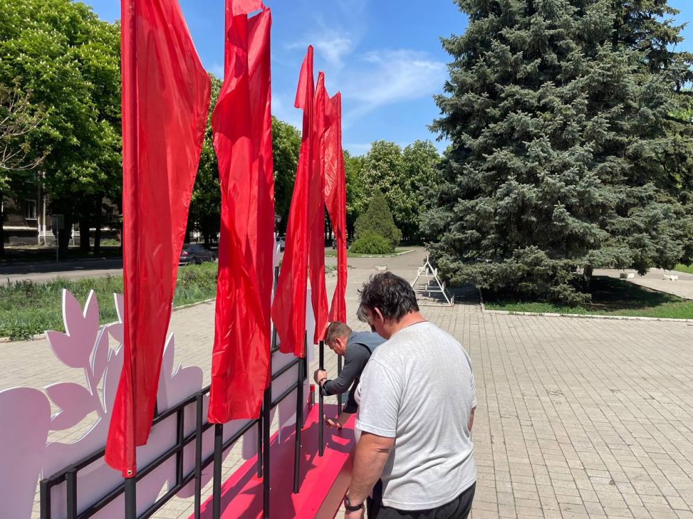 В Кировском внутригородском районе продолжаются работы по благоустройству В Кировском внутригородском районе продолжаются работы по благоустройству