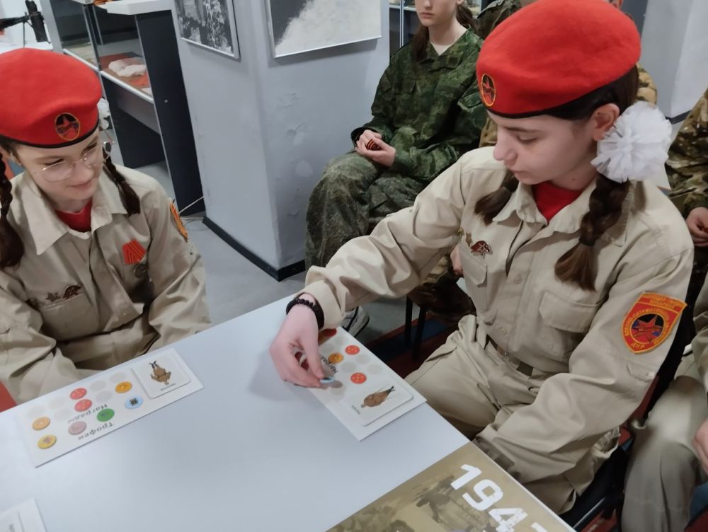 В Снежнянском музее прошел II этап игры «Война. Победа. Память» В Снежнянском музее прошел II этап игры «Война. Победа. Память»