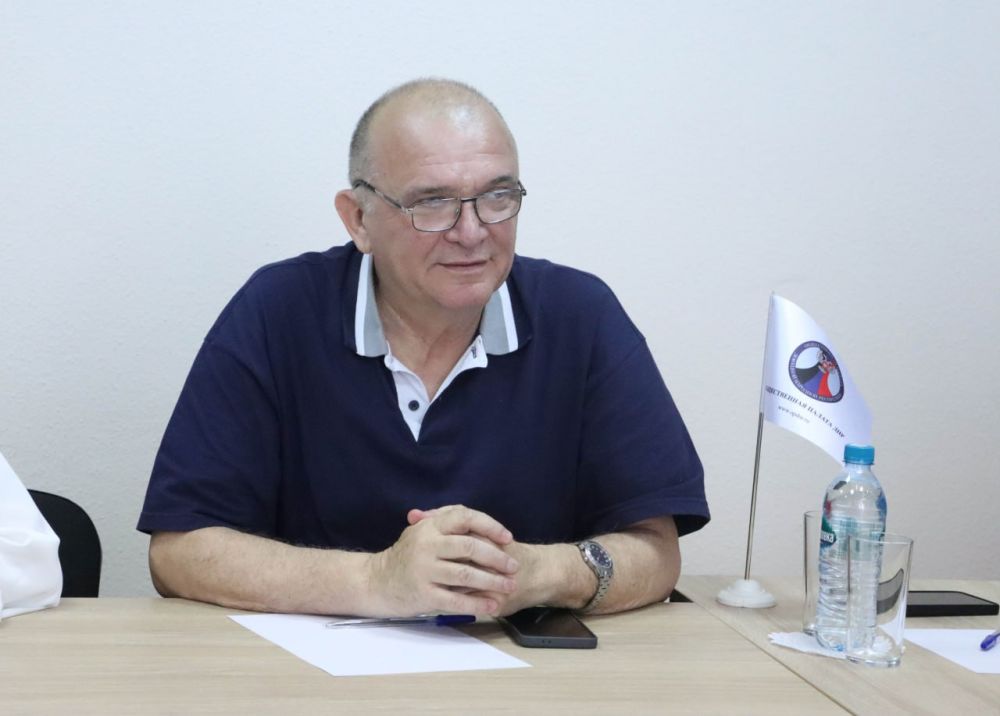 Члены Общественной палаты ДНР приняли участие в заседании общественного совета патриотического проекта «Книга Памяти: Опалённые дневники Донбасса. Непокорённые» Члены Общественной палаты ДНР приняли участие в заседании общественного совета патриотического проекта «Книга Памяти: Опалённые дневники Донбасса. Непокорённые»