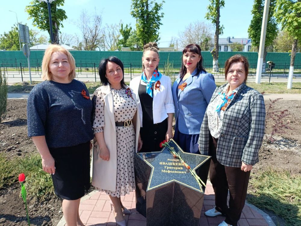 Сквозь года звенит Победа! Сквозь года звенит Победа!