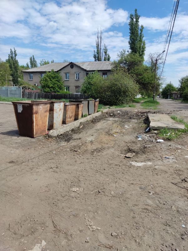 В Ждановке продолжаются работы по наведению порядка В Ждановке продолжаются работы по наведению порядка
