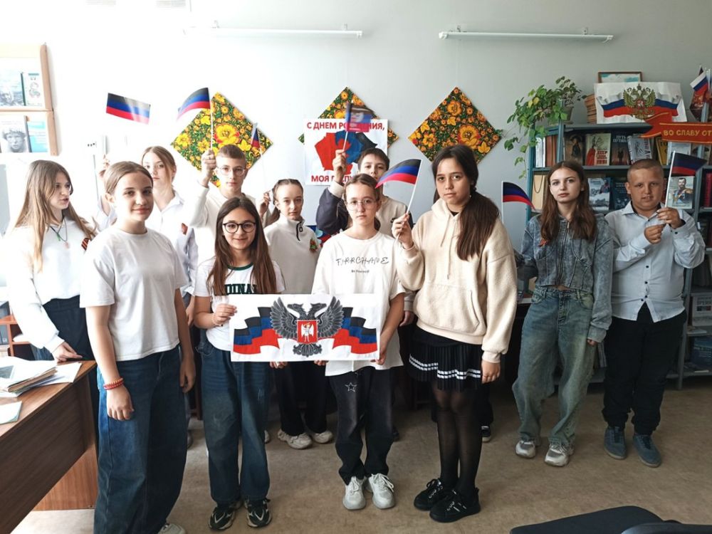 В библиотеках Снежного прошли торжественные мероприятия В библиотеках Снежного прошли торжественные мероприятия