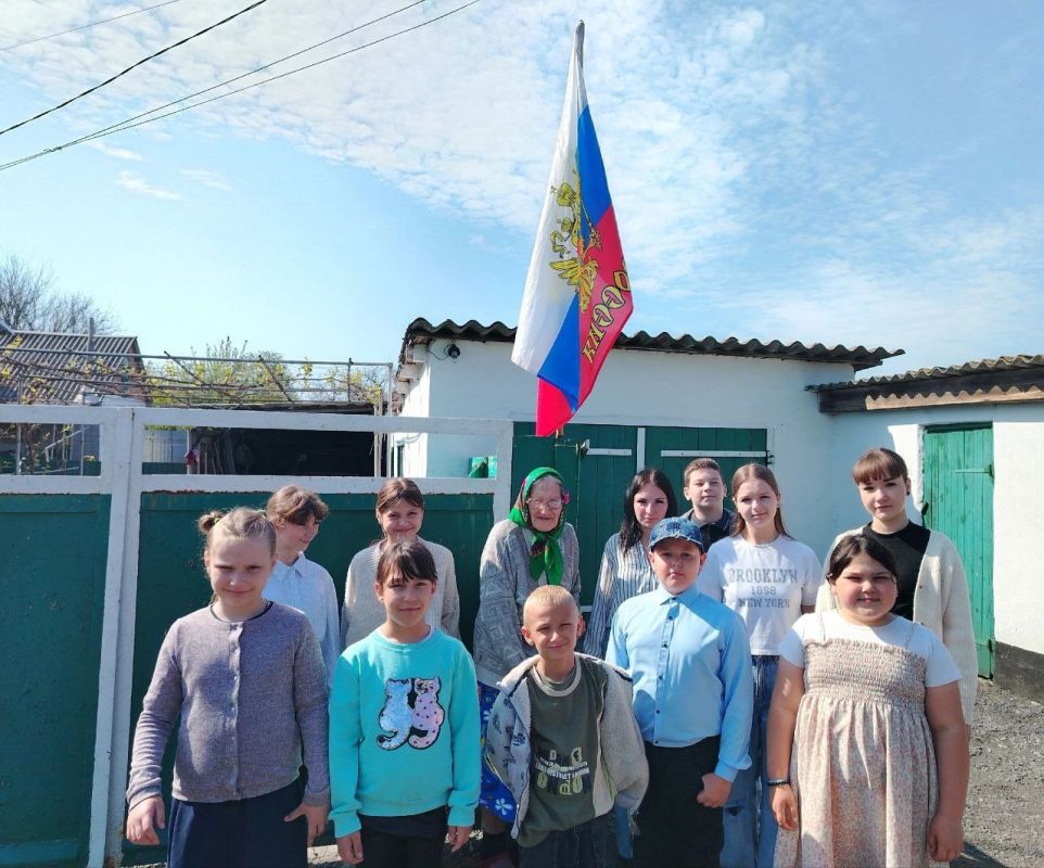 Олег Трофимов: Память в сердцах храним…. День Победы — это священный праздник для всех граждан нашей страны, ведь память о героях, победивших фашизм, живет в каждой семье Олег Трофимов: Память в сердцах храним…. День Победы — это священный праздник для всех граждан нашей страны, ведь память о героях, победивших фашизм, живет в каждой семье