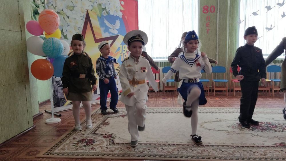 В ГКДОУ «Мироновский детский сад № 7 г. о. Дебальцево» ДНР прошёл утренник, посвящённый Дню Победы В ГКДОУ «Мироновский детский сад № 7 г. о. Дебальцево» ДНР прошёл утренник, посвящённый Дню Победы