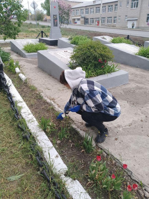 Николай Михайлов: По партийному проекту «Городская среда», в рамках двухмесячника по благоустройству населенных пунктов Донецкой Народной Республики, в Старобешевском муниципальном округе прошел День чистоты Николай Михайлов: По партийному проекту «Городская среда», в рамках двухмесячника по благоустройству населенных пунктов Донецкой Народной Республики, в Старобешевском муниципальном округе прошел День чистоты