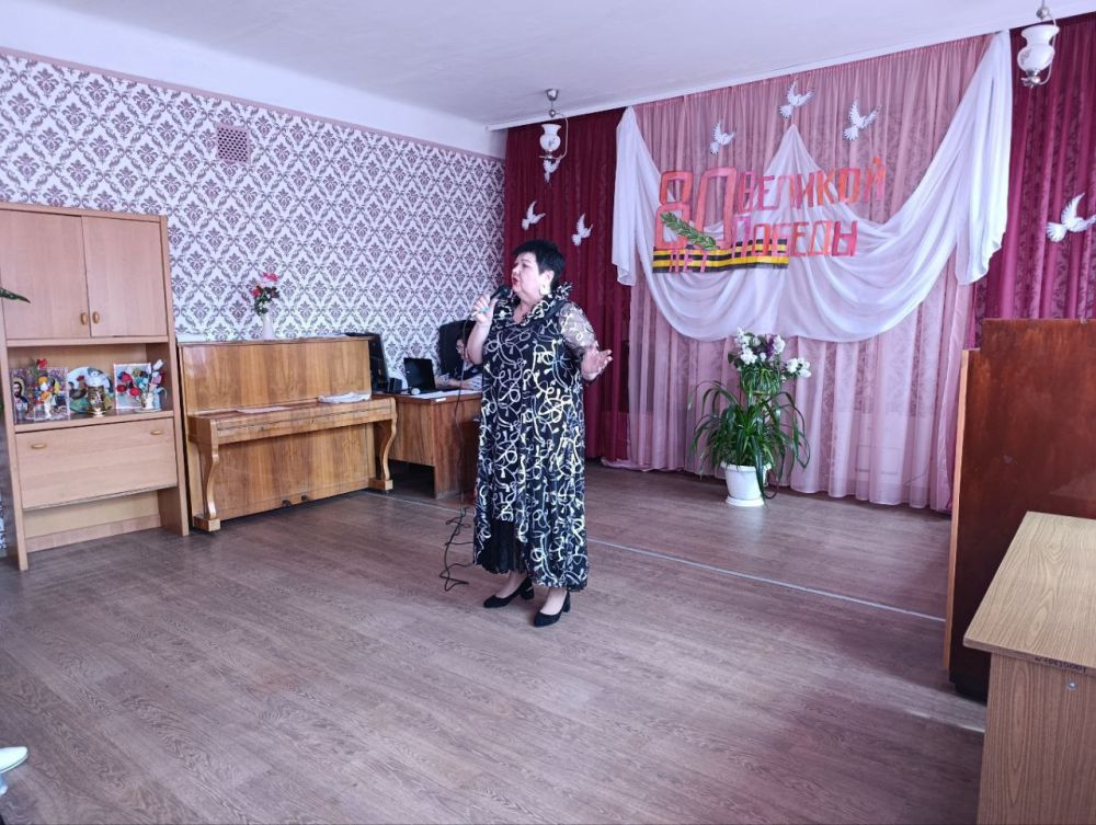 В Снежном состоялся концерт ко Дню Победы В Снежном состоялся концерт ко Дню Победы