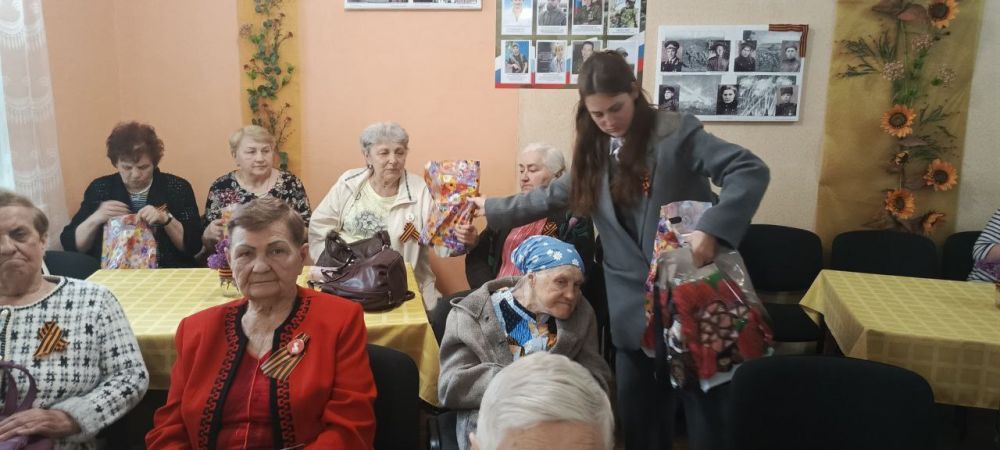 В Кировском внутригородском районе состоялось праздничное мероприятие «Мы память верную храним» В Кировском внутригородском районе состоялось праздничное мероприятие «Мы память верную храним»