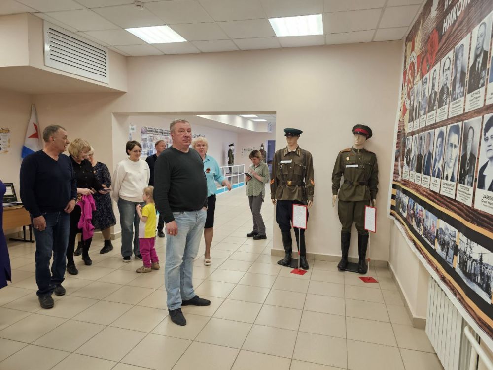Андрей Гурулев: Школьный музей в Баляге произвёл очень хорошее впечатление Андрей Гурулев: Школьный музей в Баляге произвёл очень хорошее впечатление