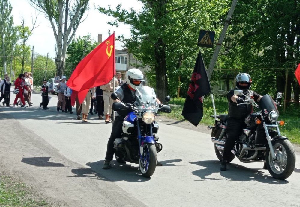Автоклуб продолжает следовать дорогами Шахтерского округа Автоклуб продолжает следовать дорогами Шахтерского округа
