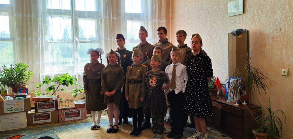 7 мая по партийному проекту «Историческая память» ВПП «Единая Россия» в Советском внутригородском районе поздравили с Днем Победы и Днем Донецкой Народной Республики бойцов, находящихся на лечении в медицинском учреждении 7 мая по партийному проекту «Историческая память» ВПП «Единая Россия» в Советском внутригородском районе поздравили с Днем Победы и Днем Донецкой Народной Республики бойцов, находящихся на лечении в медицинском учреждении
