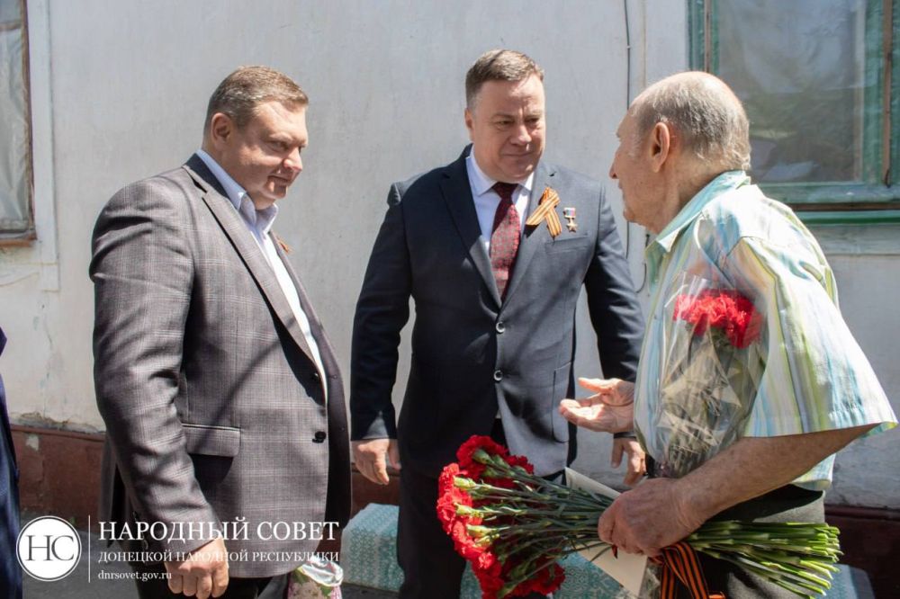 Константин Кузьмин: Забота о ветеранах - прямая обязанность всех потомков поколения Победителей Константин Кузьмин: Забота о ветеранах - прямая обязанность всех потомков поколения Победителей