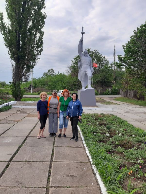 Главной целью мероприятия стало создание праздничной атмосферы и украшение городских территорий к юбилею Великой Победы Главной целью мероприятия стало создание праздничной атмосферы и украшение городских территорий к юбилею Великой Победы