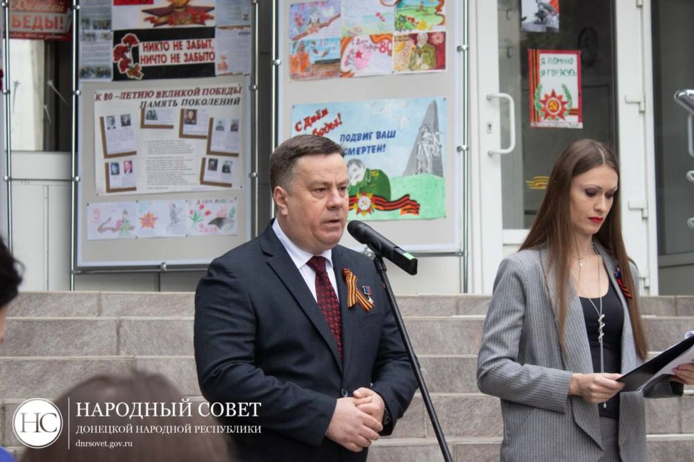Константин Кузьмин: В феврале 2022 года, с началом специальной военной операции, многие жители Донецкой Народной Республики в едином порыве встали на защиту родной земли Константин Кузьмин: В феврале 2022 года, с началом специальной военной операции, многие жители Донецкой Народной Республики в едином порыве встали на защиту родной земли
