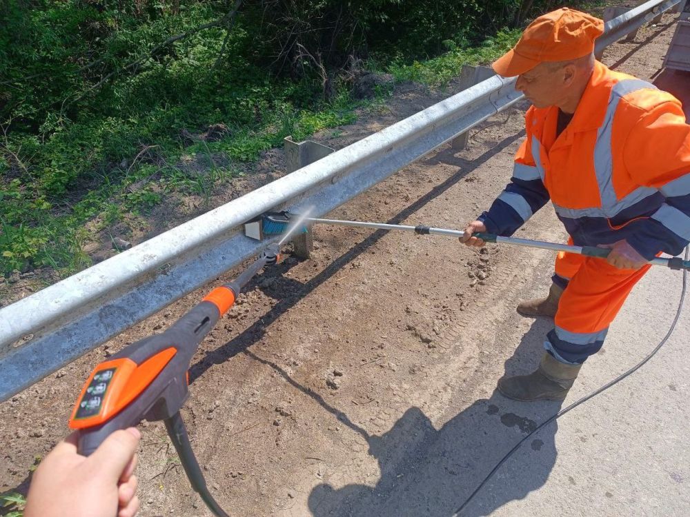 В «Службе автомобильных дорог Донбасса» рассказали, какие работы выполнили в рамках содержания на дорогах общего пользования В «Службе автомобильных дорог Донбасса» рассказали, какие работы выполнили в рамках содержания на дорогах общего пользования