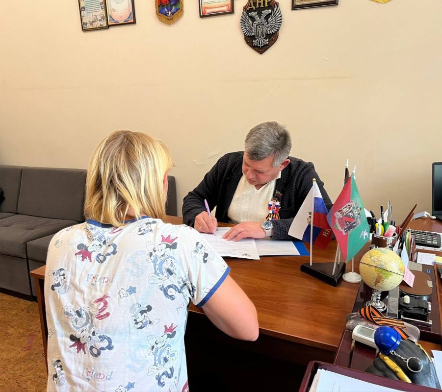 Роман Конев: Состоялся приём граждан депутатом Горловского городского совета Донецкой Народной Республики первого созыва Сергеем Третьяковым Роман Конев: Состоялся приём граждан депутатом Горловского городского совета Донецкой Народной Республики первого созыва Сергеем Третьяковым